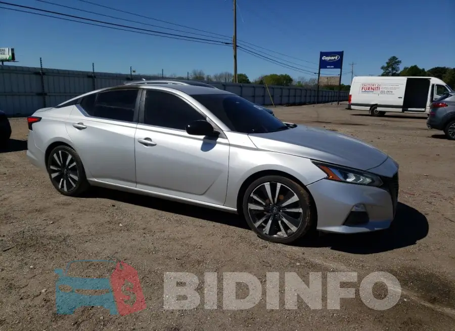 1N4BL4CV6KC169087 Photo# 4