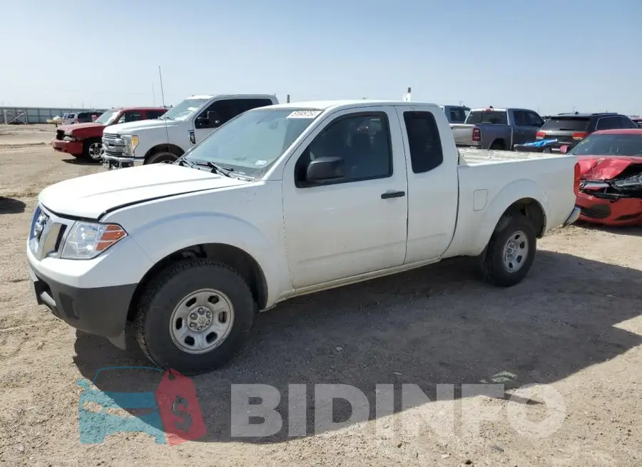 1N6BD0CT6FN729180 Photo# 1