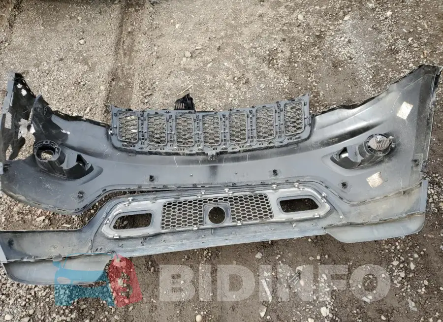1C4RJFLG2KC553038 Photo# 13
