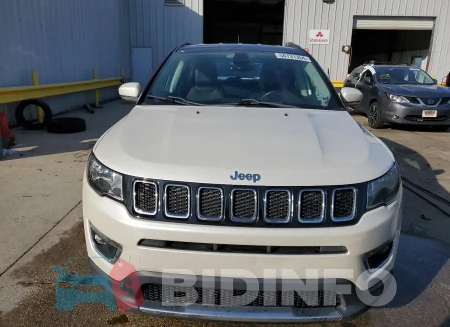 3C4NJDCB8JT101802 Photo# 5