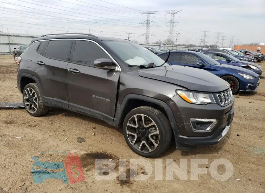 3C4NJDCB9JT457417 Photo# 4