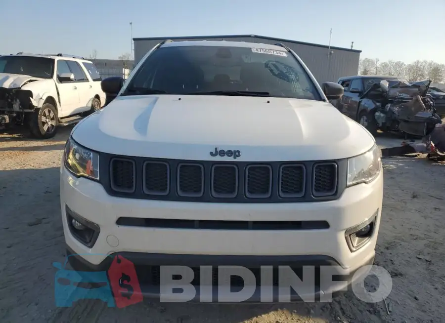 3C4NJDEB9MT570690 Photo# 5