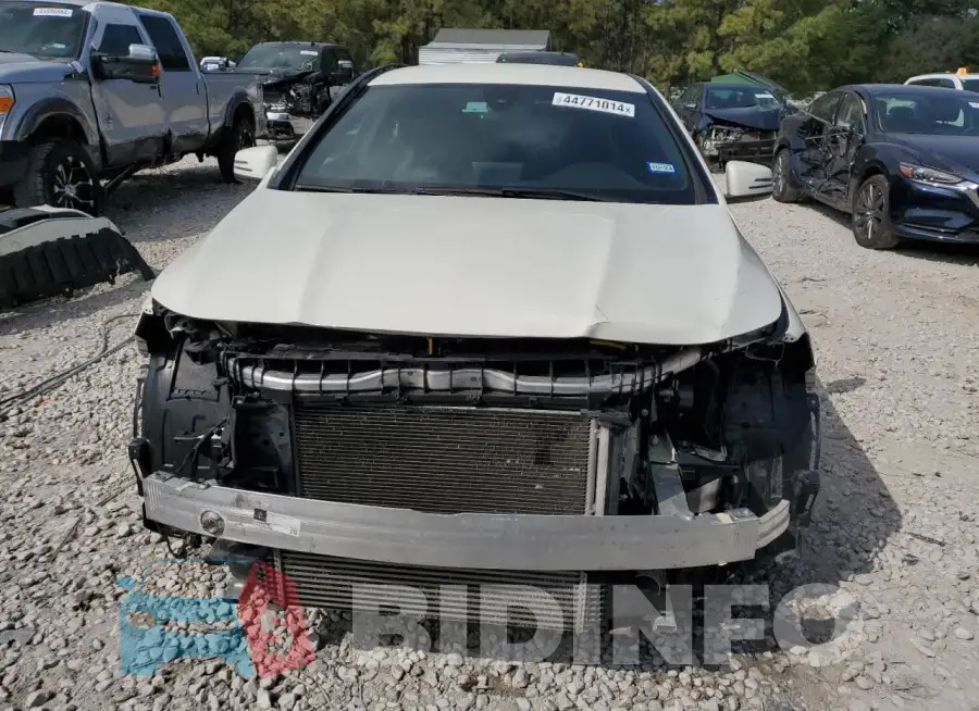 WDDSJ4EB6JN591047 Photo# 5