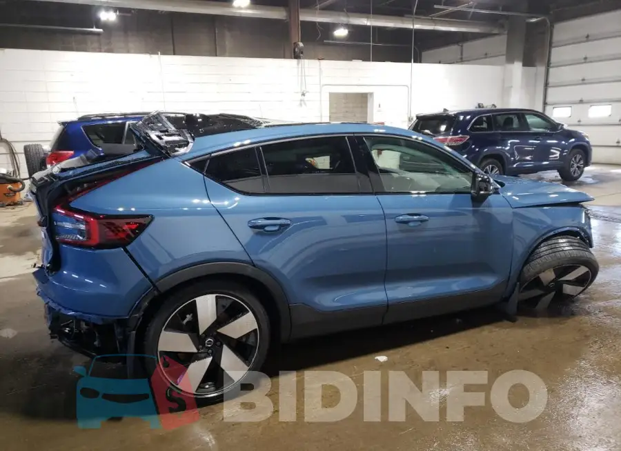 YV4ED3GM3P2058250 Photo# 3