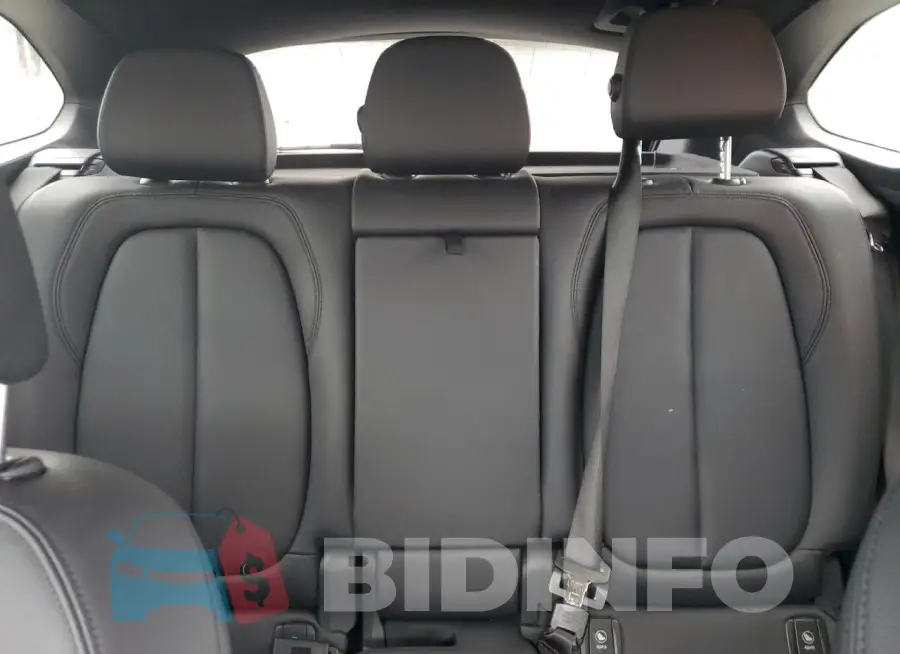 WBXJG7C01N5V21813 Photo# 10