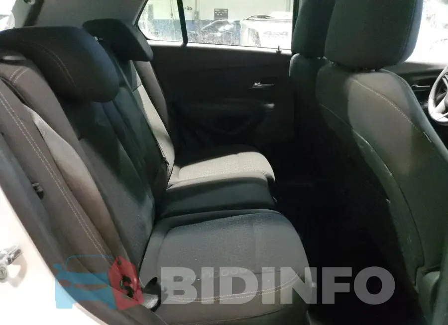 KL7CJNSM6NB527752 Photo# 11
