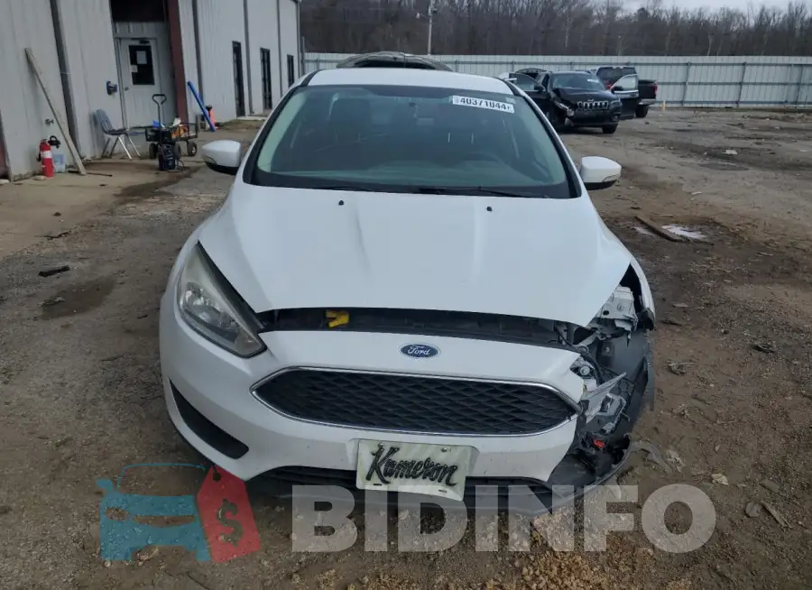 1FADP3F2XHL215747 Photo# 5