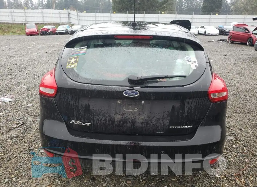 1FADP3N27HL268164 Photo# 6