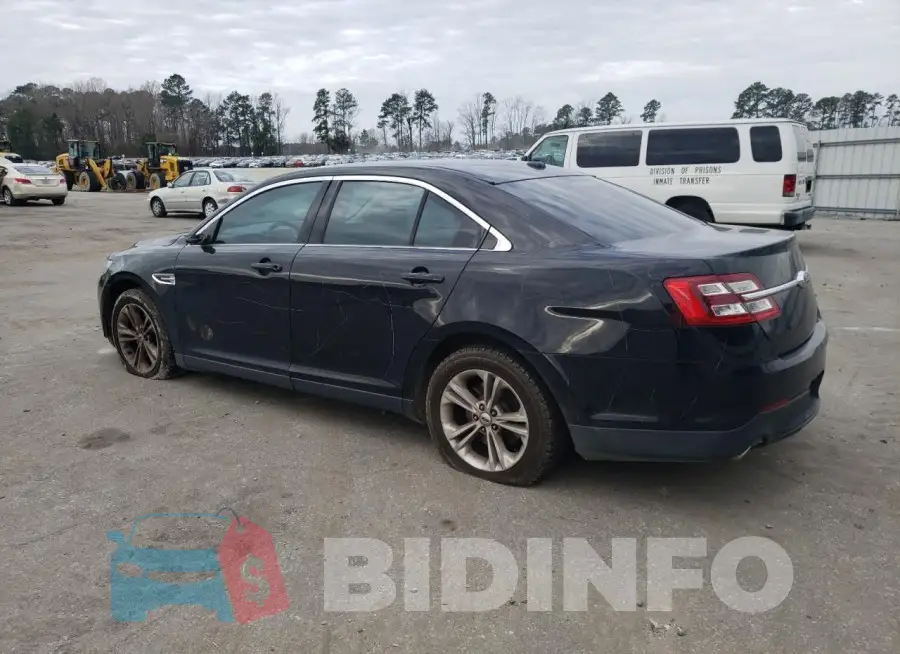 1FAHP2D87JG102937 Photo# 2