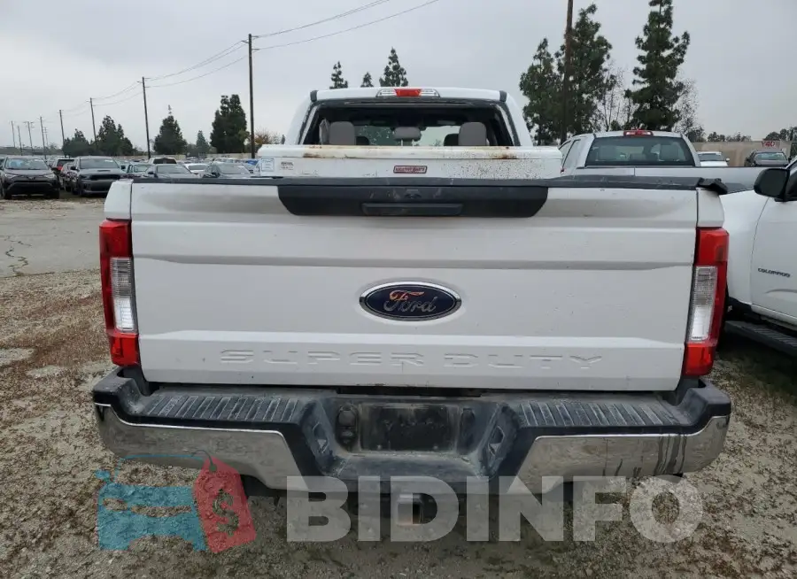 1FT7W2A6XKEG75498 Photo# 6