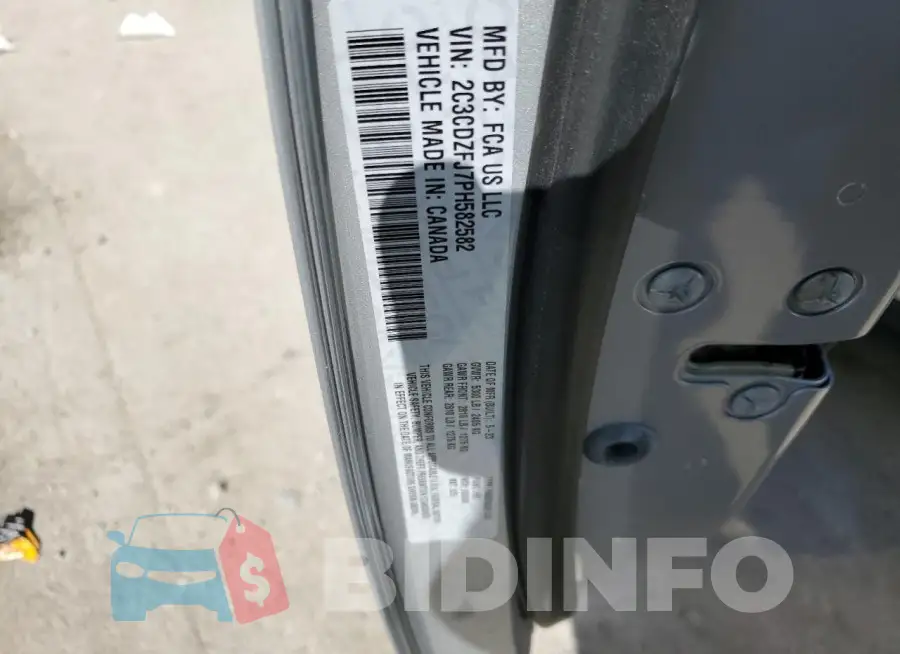 2C3CDZFJ7PH582582 Photo# 13