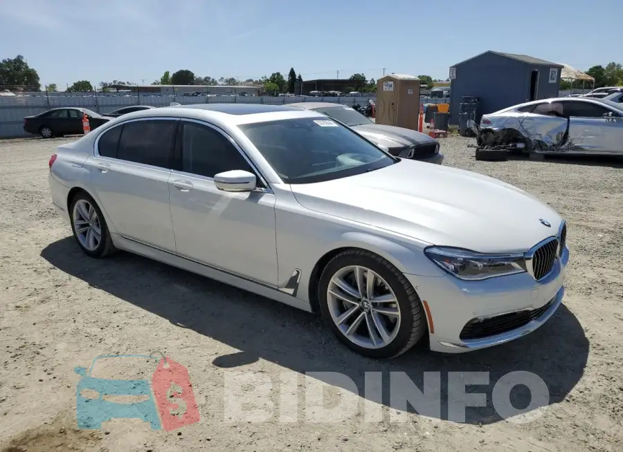 WBA7F2C55HG421633 Photo# 4