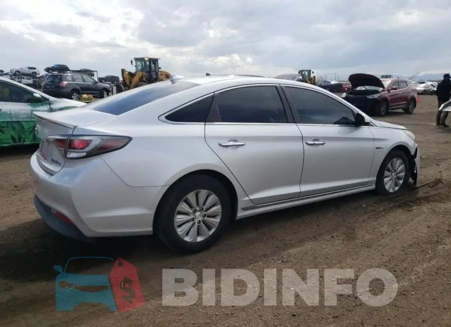 KMHE24L10GA031504 Photo# 3