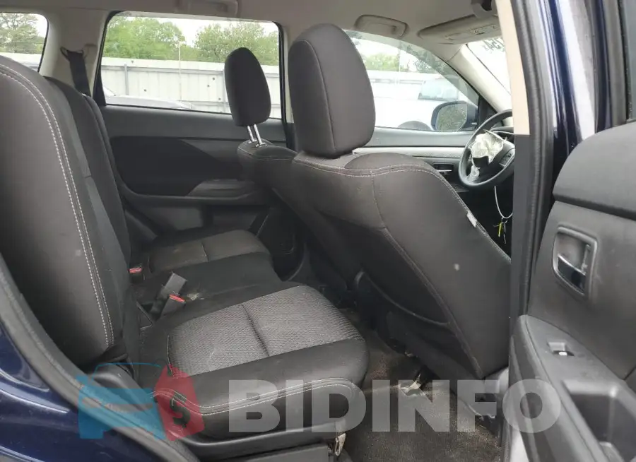 JA4AD2A39JZ001300 Photo# 11