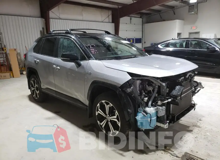 JTMFB3FV1MD050882 Photo# 4