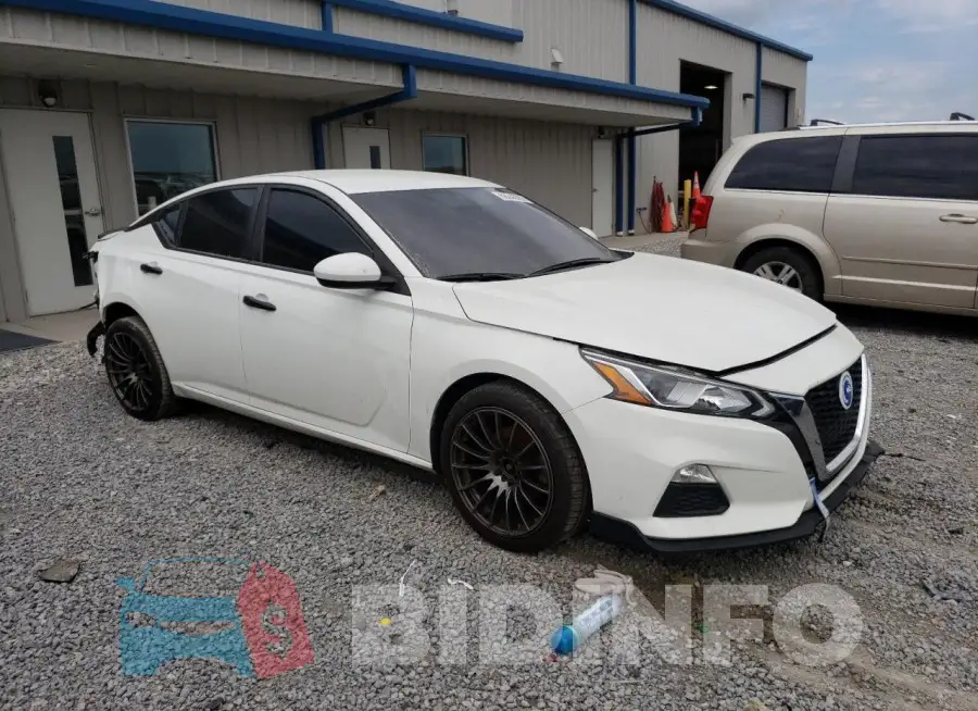1N4BL4BV1LC125386 Photo# 4