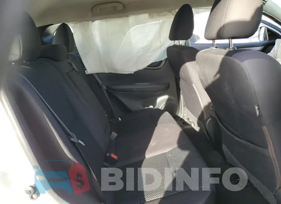 JN1BJ1CP2JW158037 Photo# 11