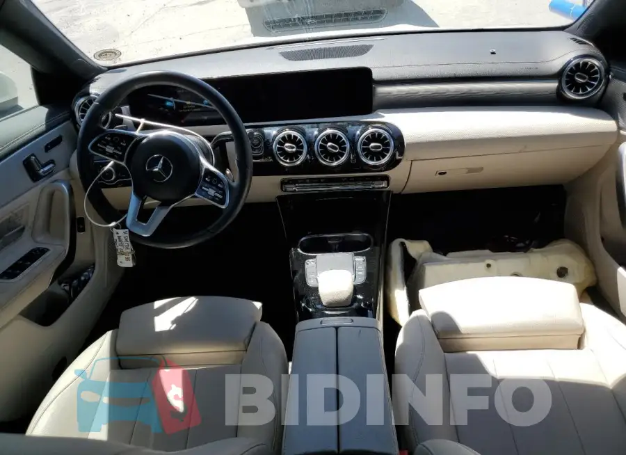 W1K5J4GB3MN161362 Photo# 8