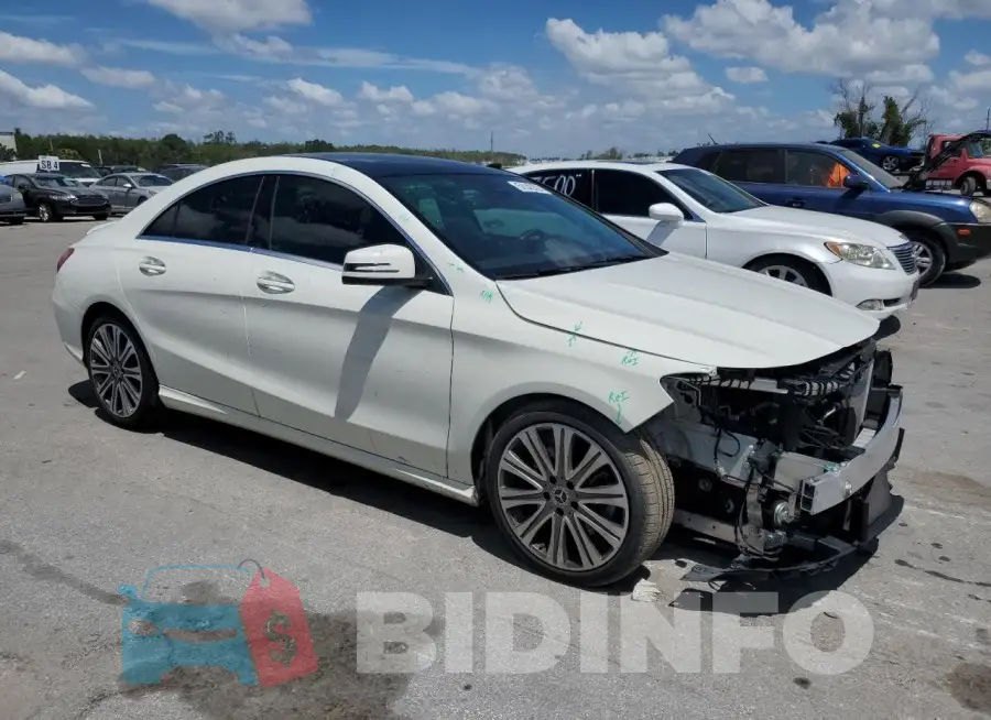 WDDSJ4EB2JN548180 Photo# 4