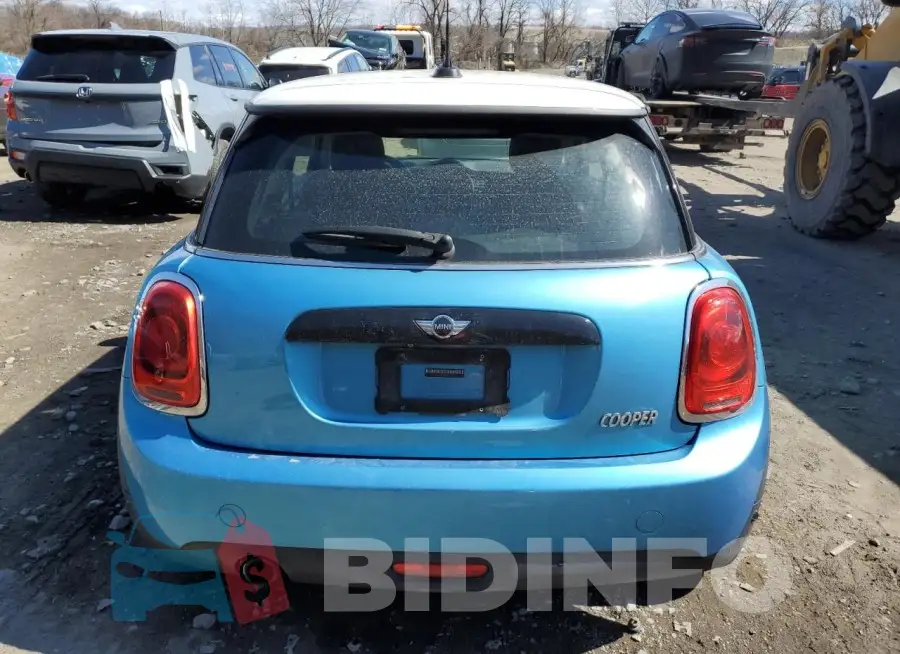 WMWXP5C53G2D13511 Photo# 6