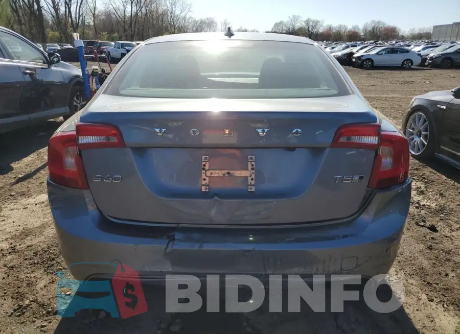 LYV402TK3HB151519 Photo# 6