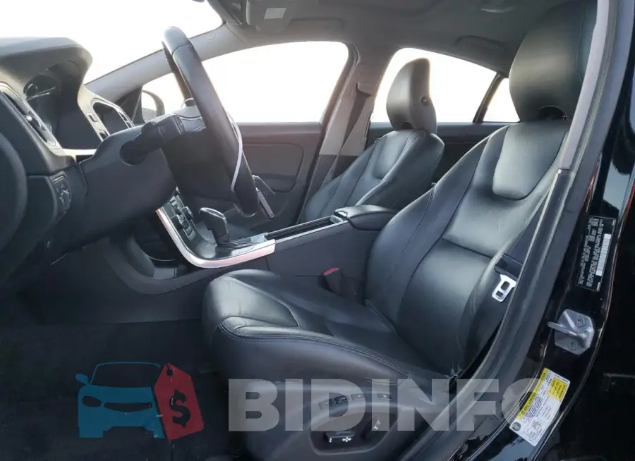 YV1612TB7F1307842 Photo# 7