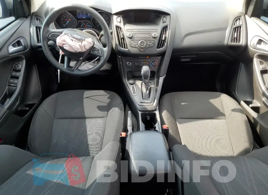 1FADP3F2XJL202065 Photo# 8