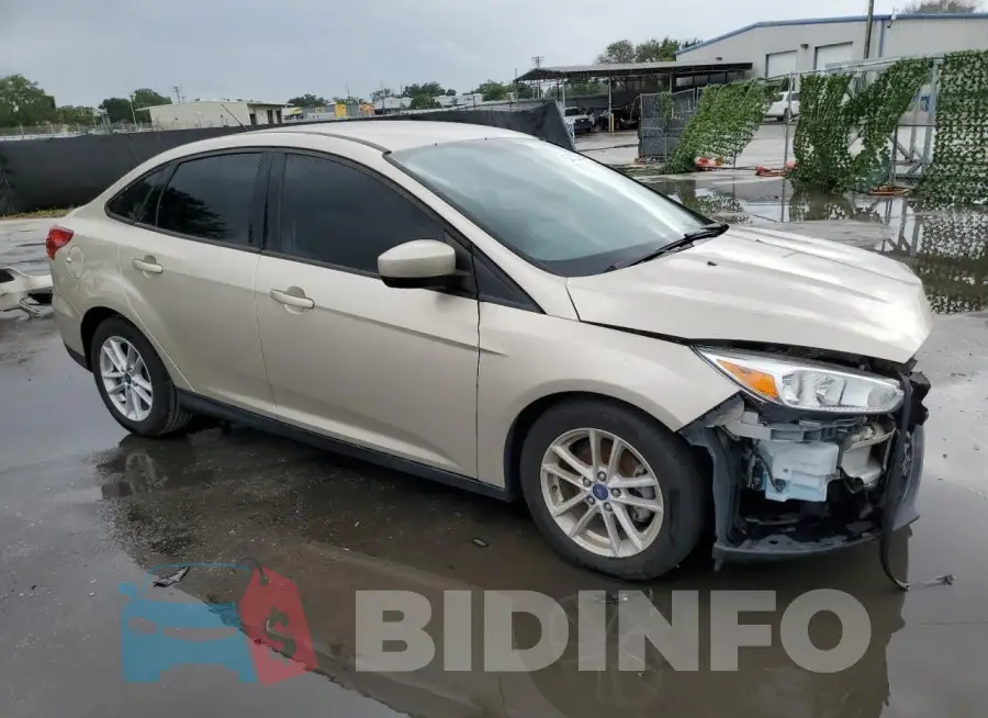 1FADP3F2XJL202065 Photo# 4