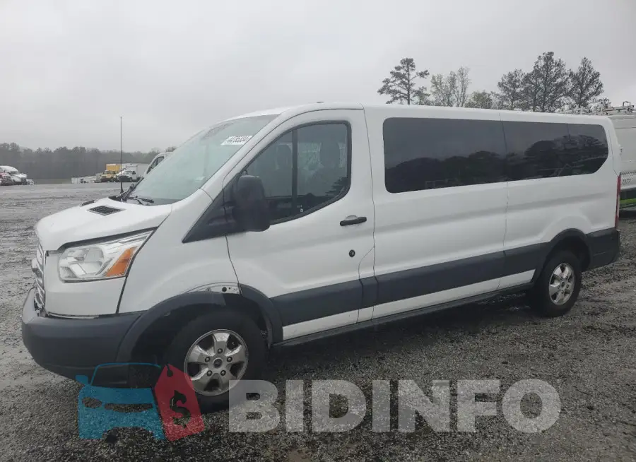 1FBZX2YM6HKA47205 Photo# 1