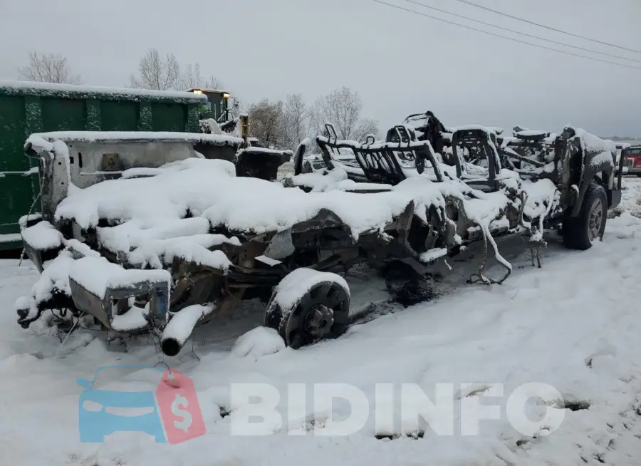 1FT8W3BN2PED56393 Photo# 3