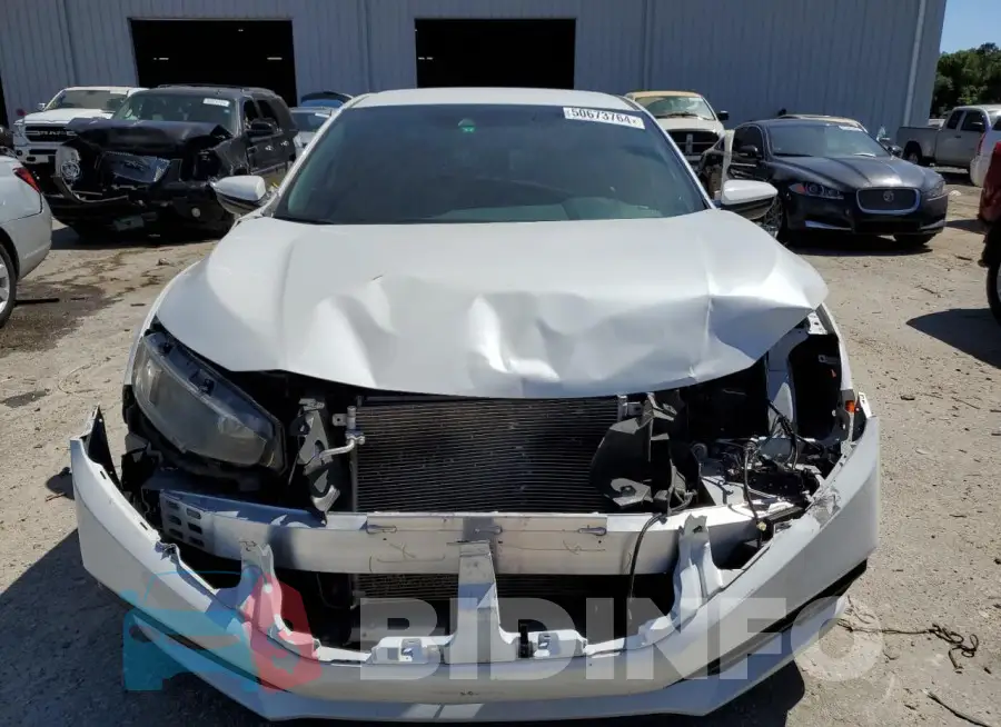 19XFC2F82ME003487 Photo# 5