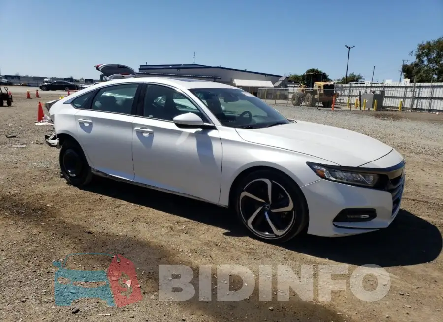 1HGCV2F35KA001347 Photo# 4