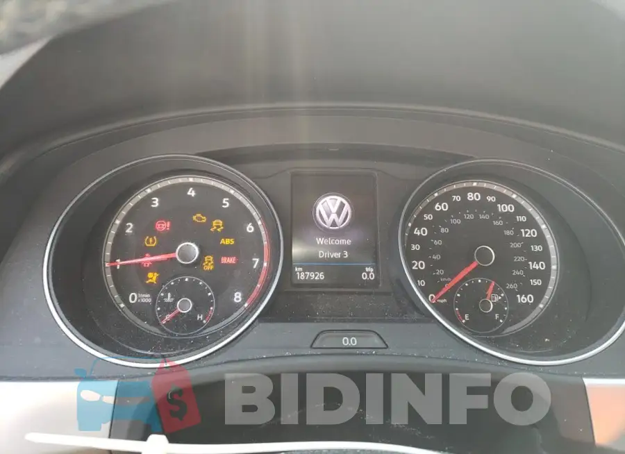 1V2KR2CA5JC582500 Photo# 9