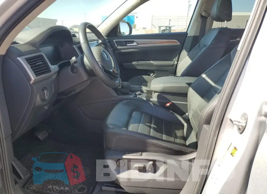 1V2NR2CA2KC620196 Photo# 7