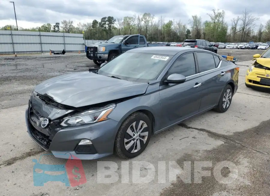 1N4BL4BV1LC249044 Photo# 1