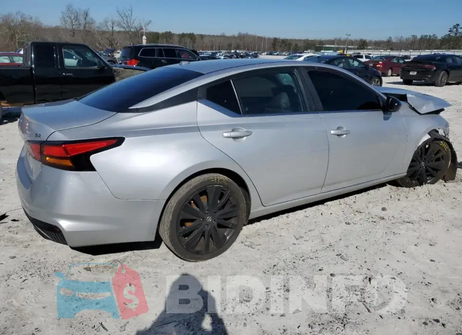 1N4BL4CV3KC178815 Photo# 3