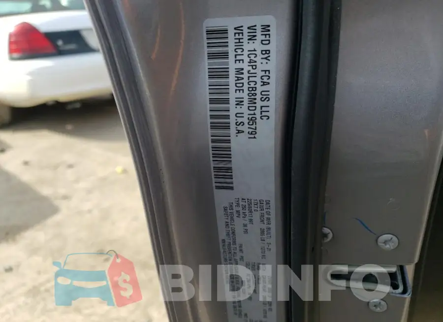 1C4PJLCB8MD195791 Photo# 13