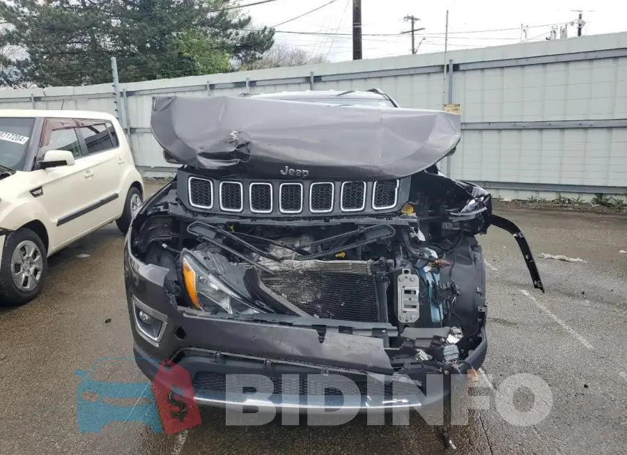 3C4NJCCB9KT659864 Photo# 5
