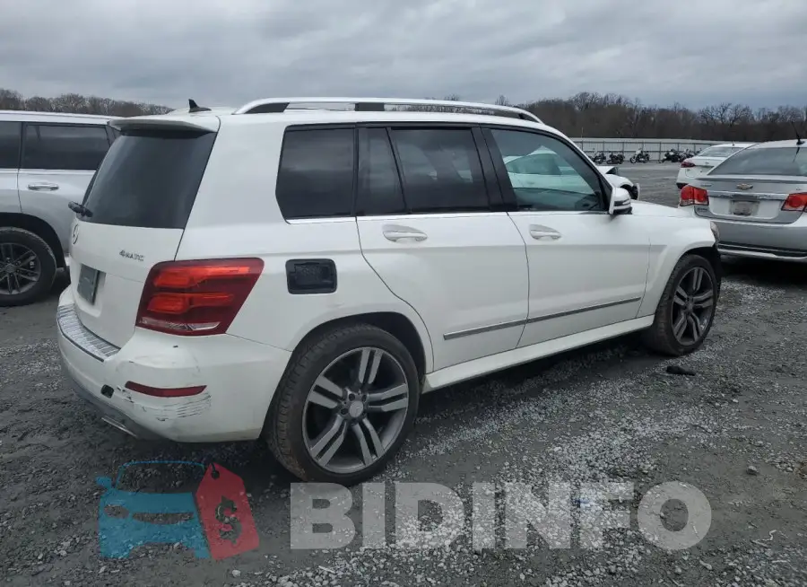 WDCGG8JB4FG350850 Photo# 3