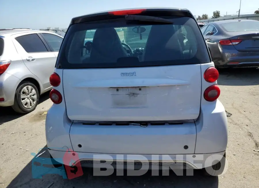 WMEEJ3BA9FK810686 Photo# 6