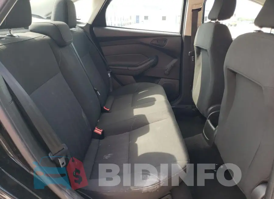 1FADP3E29FL325008 Photo# 10