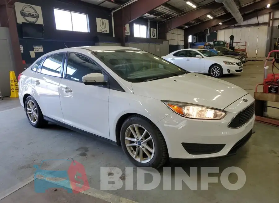 1FADP3F27HL215544 Photo# 4