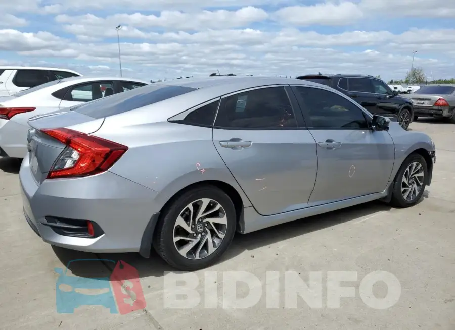 19XFC2F74GE233298 Photo# 3