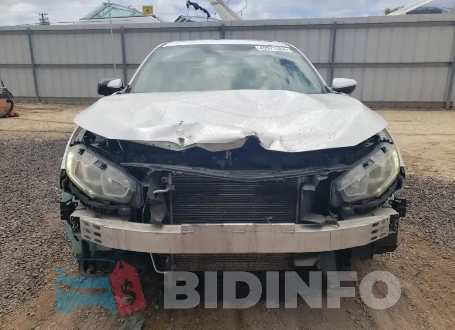 19XFC2F88GE042833 Photo# 5