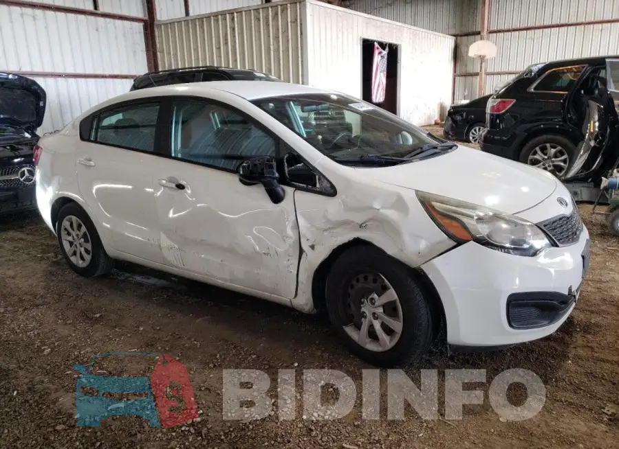 KNADM4A33F6429593 Photo# 4