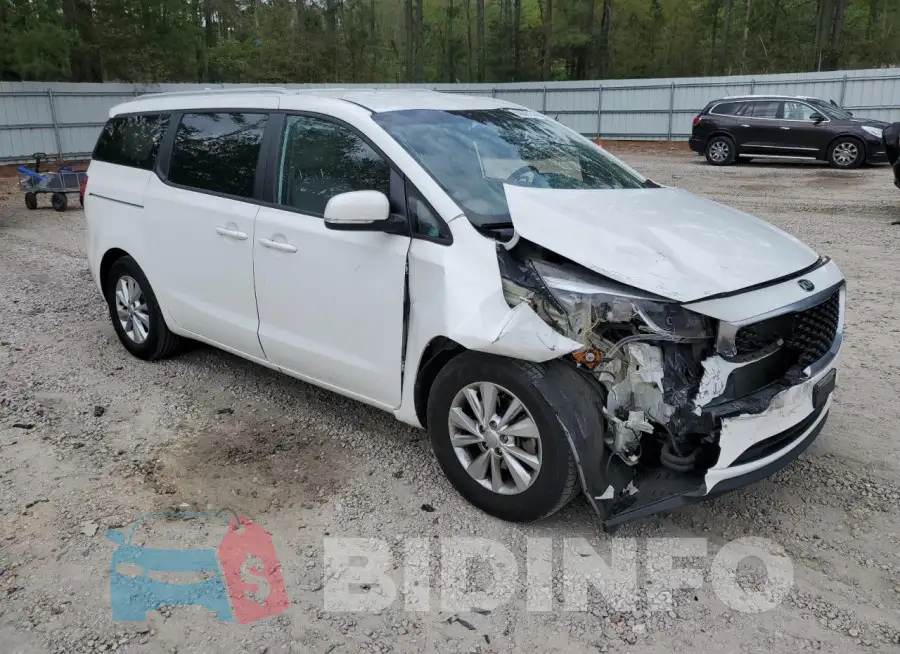KNDMB5C13G6113946 Photo# 4