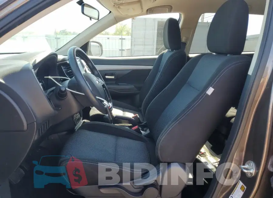 JA4AD3A36JZ033417 Photo# 7