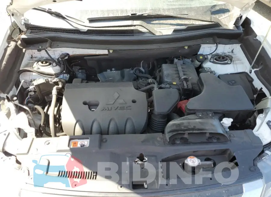 JA4AD3A39KZ009842 Photo# 12