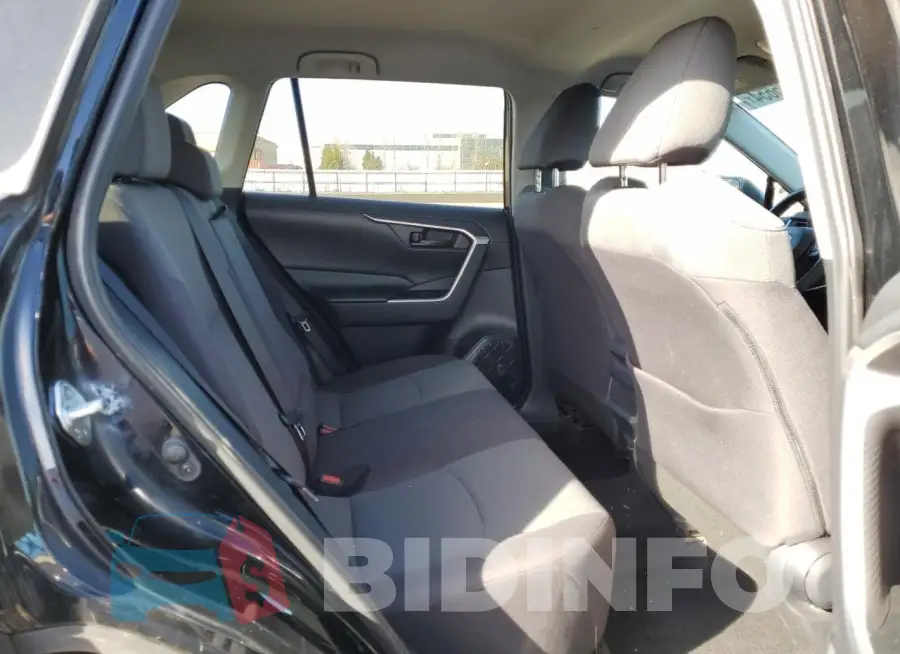 2T3B1RFV4KW015483 Photo# 11