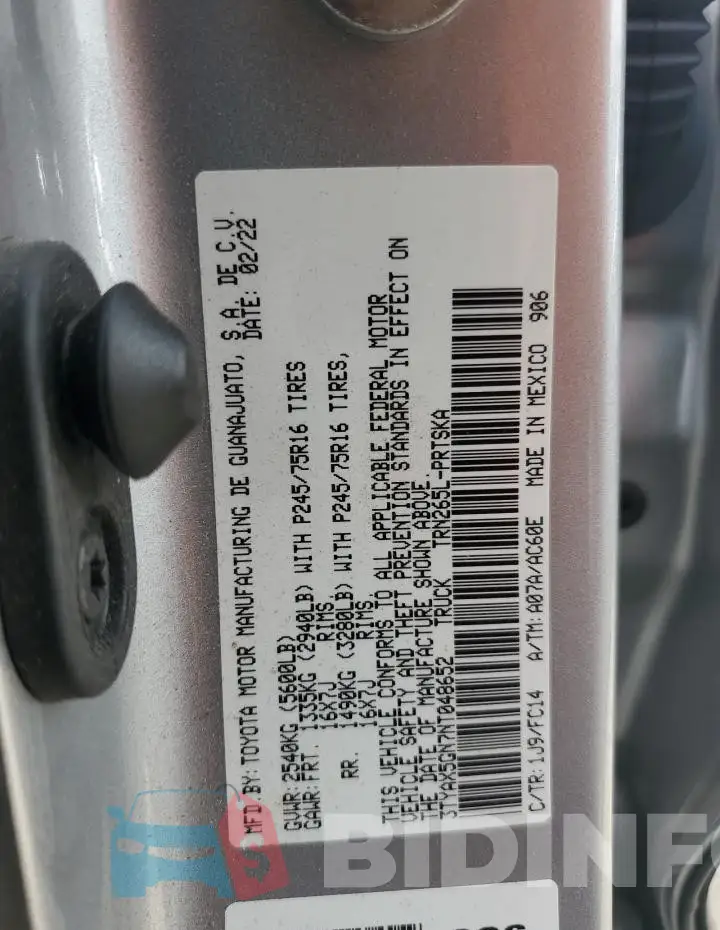 3TYAX5GN7NT048652 Photo# 12